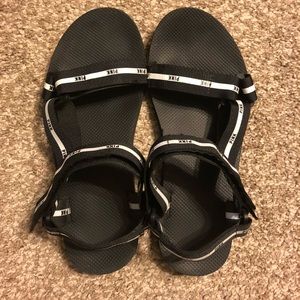 VS Pink sandals